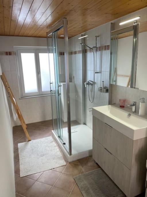 Casa Dorino - Luogo Idilliaco, Ideale Per Famiglie, Terrazza Ed Ampio Giardino, Vista Montagne, Sauna Privata Rodi Bagian luar foto